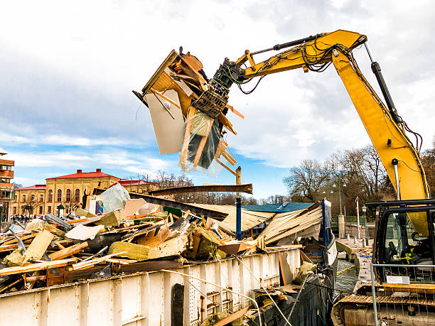 Best Yard Cleanup Services  in Maben, MS